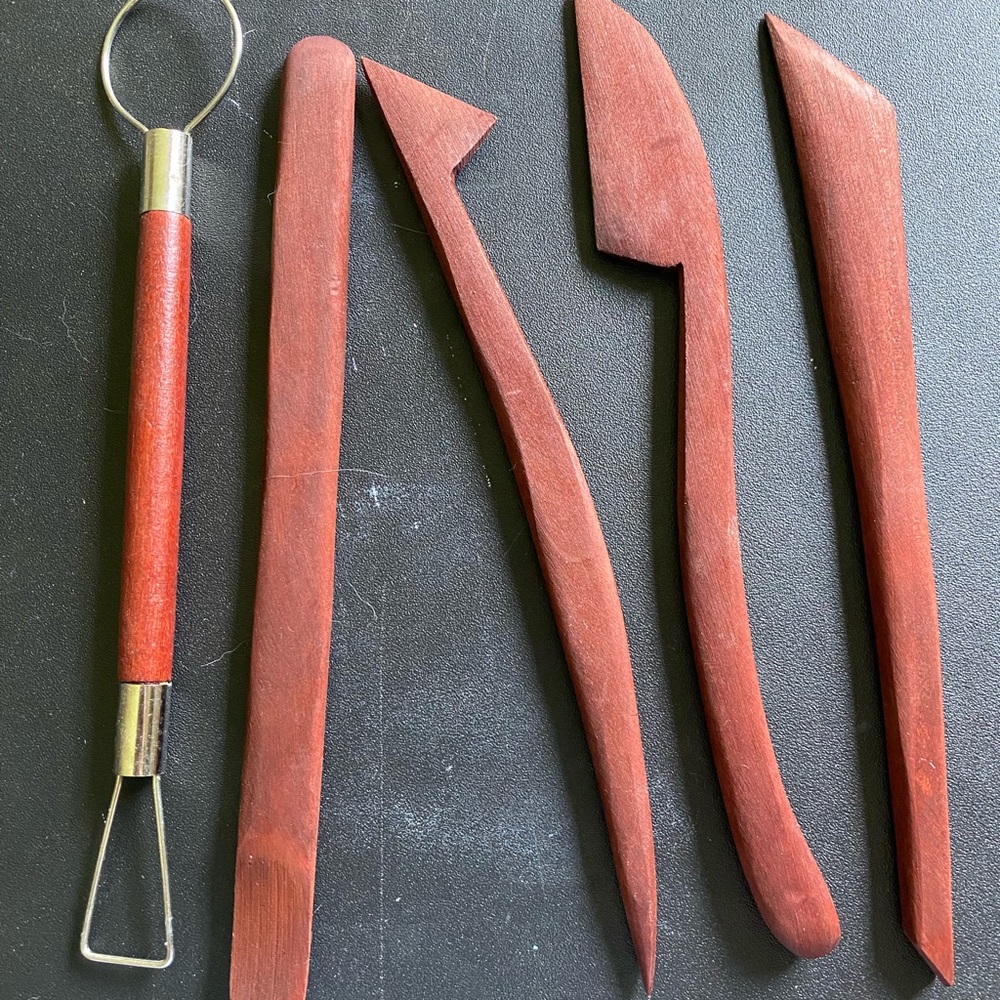 Wood tools used for sculpting or clay. Never used.